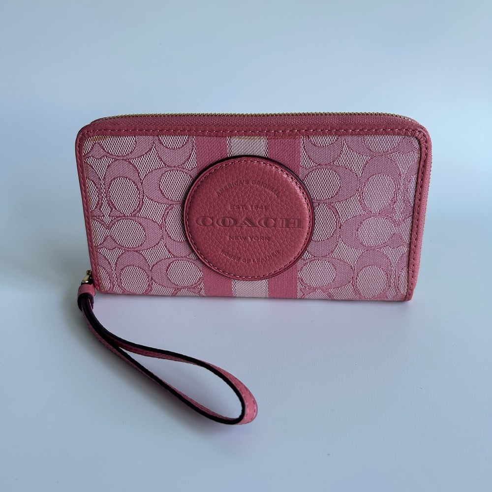 Coach Dempsey Pink Signature Jacquard Stripe Phone Wallet C9073 Good